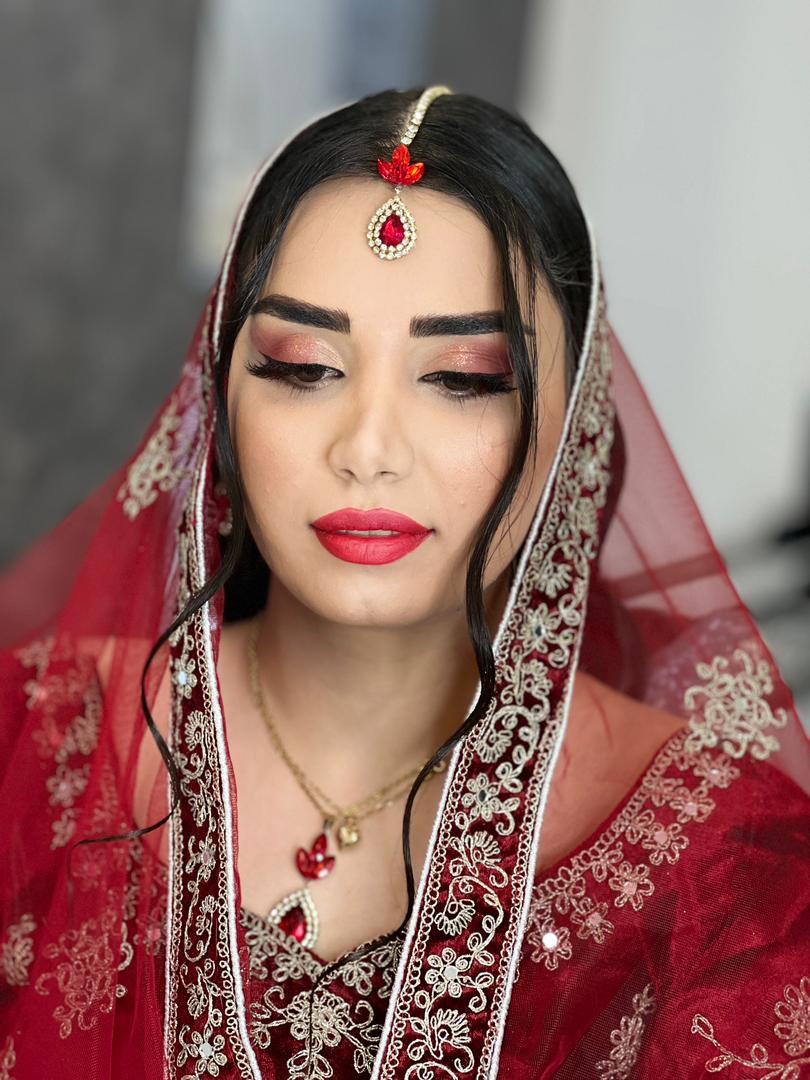 خدمات سالن زیبایی سامره پیمانی